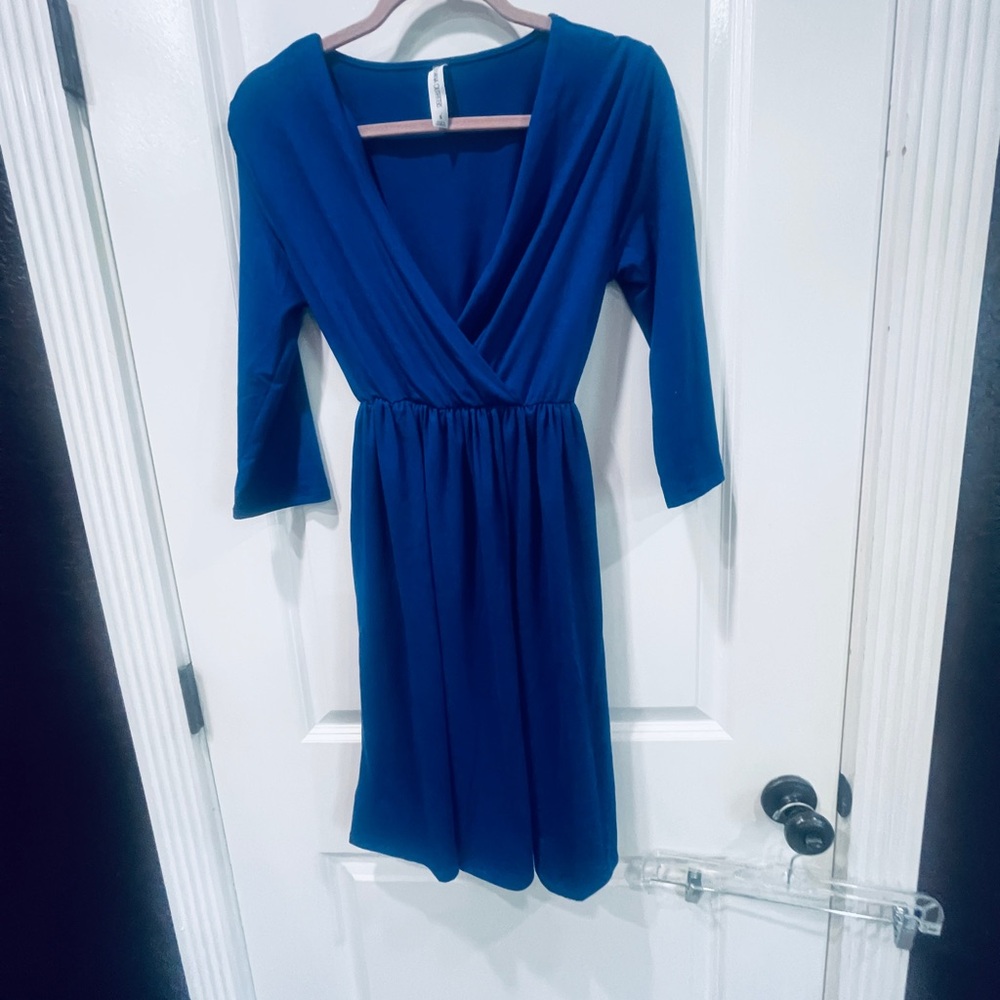 Zenna Outfitters long sleeved blue dress